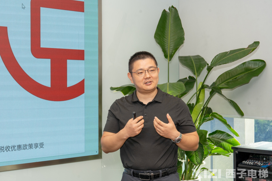 17308736877311346Afj.jpg 6.jpg